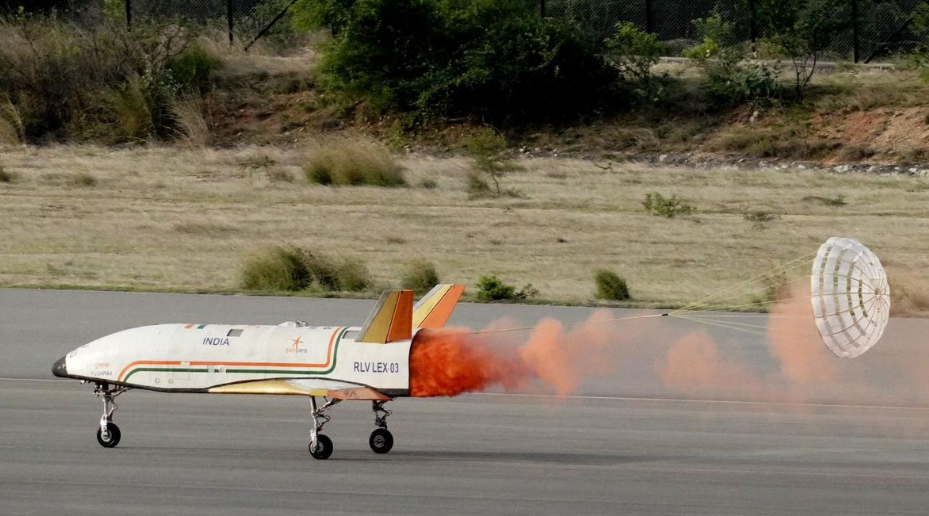 Pushpak &ndash; ISRO&rsquo;s Reusable Launch Vehicle, Clears Landing Test (GS Paper 3, Defence)